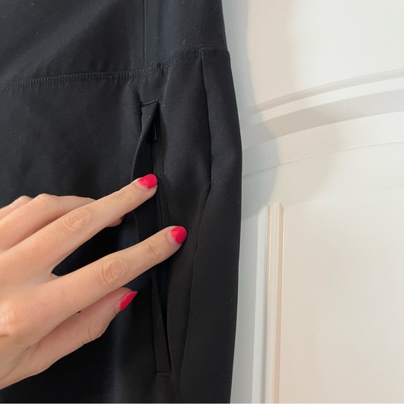 Athleta Endless High Rise Pant Black Size 12 Athleisure Travel Office - Picture 9 of 10